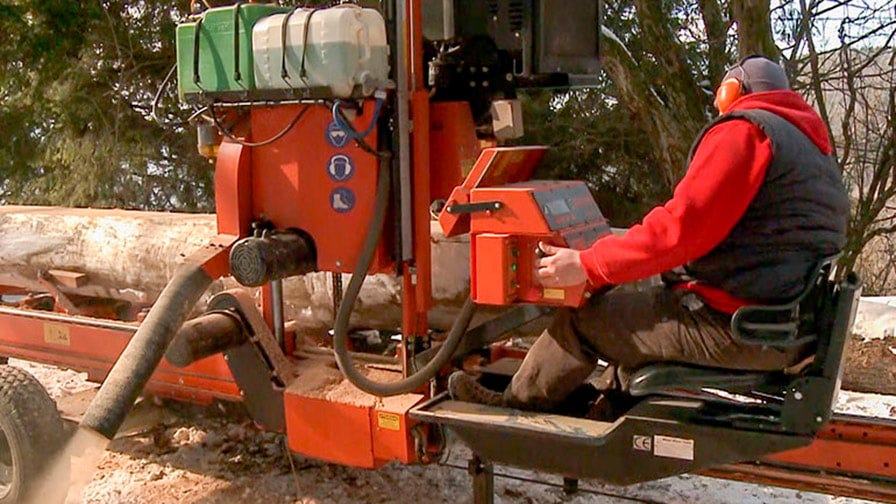 Wood-Mizer sawmill with ride-along control panel